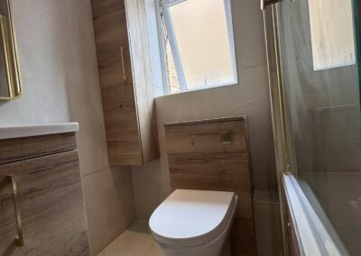 elegant bathrooms & precise tiling limited facebook gallery 11